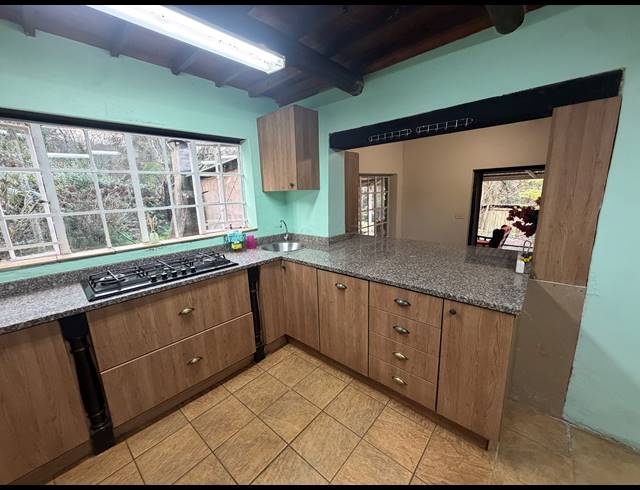 4 BEDROOM HOUSE TO LET IN DARGLE
